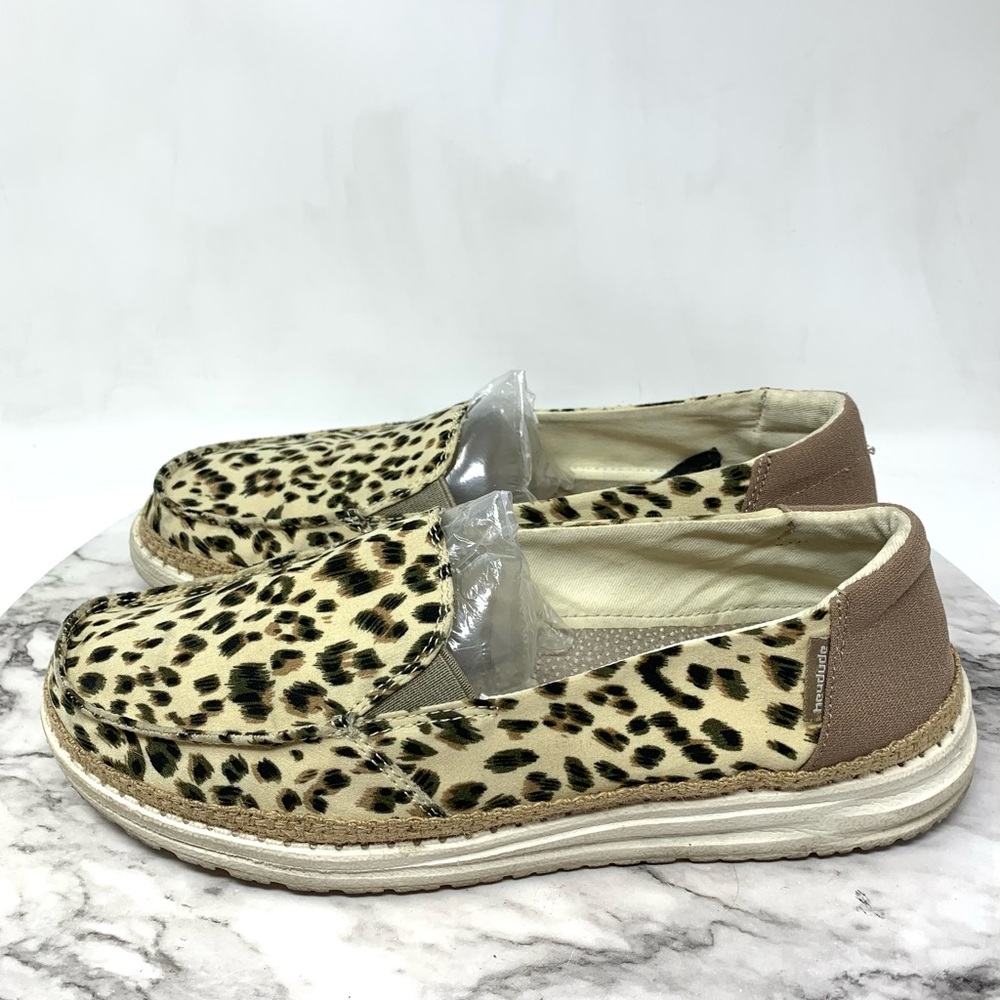 Hey Dude Lena Leopard Print Slip-Ons 9/40 Comfy Sporty Resortwear Casual Preppy - Picture 3 of 13